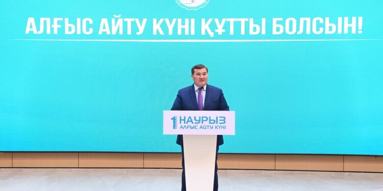 ҚЫЗЫЛОРДА ОБЛЫСЫНЫҢ ӘКІМІ Н.НӘЛІБАЕВ АЛҒЫС АЙТУ КҮНІМЕН ҚҰТТЫҚТАДЫ