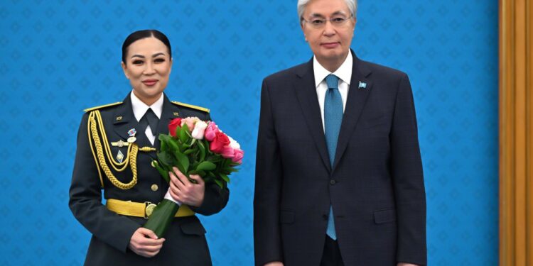 ҚАЗАҚСТАН РЕСПУБЛИКАСЫНЫҢ ПРЕЗИДЕНТІ  ЕЛІМІЗДІҢ ӘЙЕЛДЕР ҚАУЫМЫН МЕМЛЕКЕТТІК НАГРАДАЛАРМЕН МАРАПАТТАДЫ