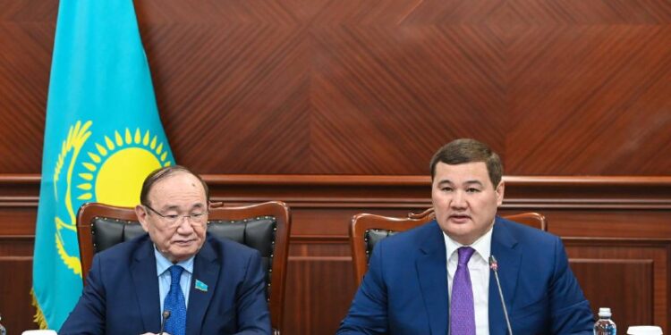 ҚЫЗЫЛОРДАДА ҚОРШАҒАН ОРТАНЫ ҚОРҒАУ, ЭКОЛОГИЯНЫ ЖАҚСАРТУ МӘСЕЛЕЛЕРІ ТАЛҚЫЛАНДЫ