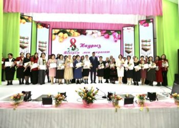 ШИЕЛІДЕ НӘЗІК ЖАНДЫЛАРДЫ АУДАН ӘКІМІ ҚҰТТЫҚТАДЫ