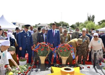 ШИЕЛІДЕГІ ТАҒЗЫМ АЛАҢЫНДА БАТЫРЛАР РУХЫНА ҚҰРМЕТ КӨРСЕТІЛДІ