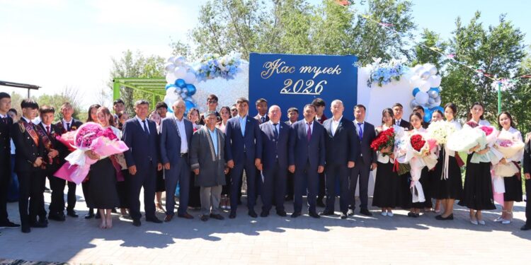 АУДАН ӘКІМІ ТҮЛЕКТЕРГЕ АҚ ЖОЛ ТІЛЕДІ